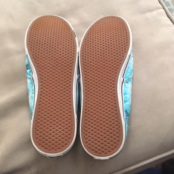 Women’ Vans - Picture 3 of 4